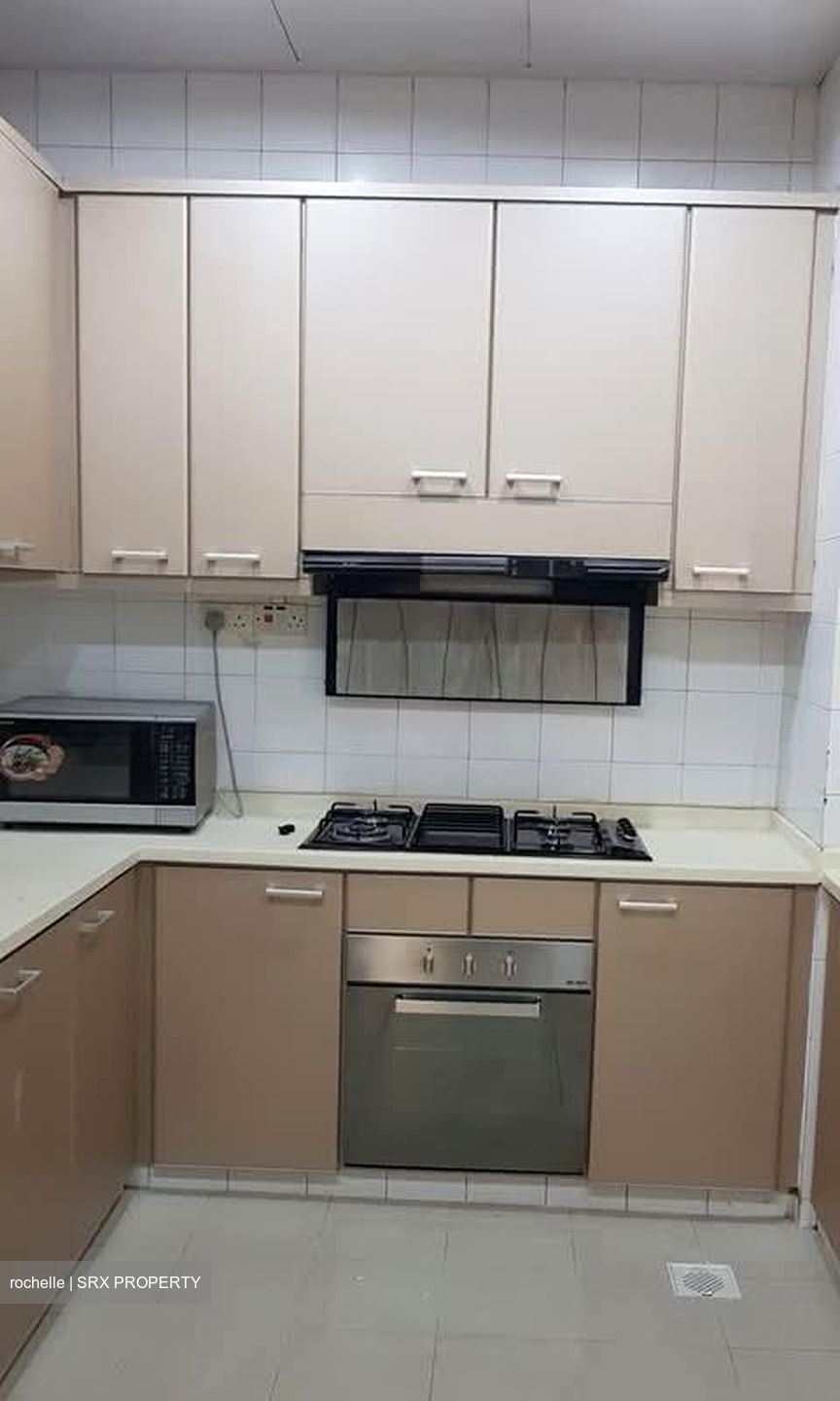 Leonie Condotel (D9), Condominium #585590211